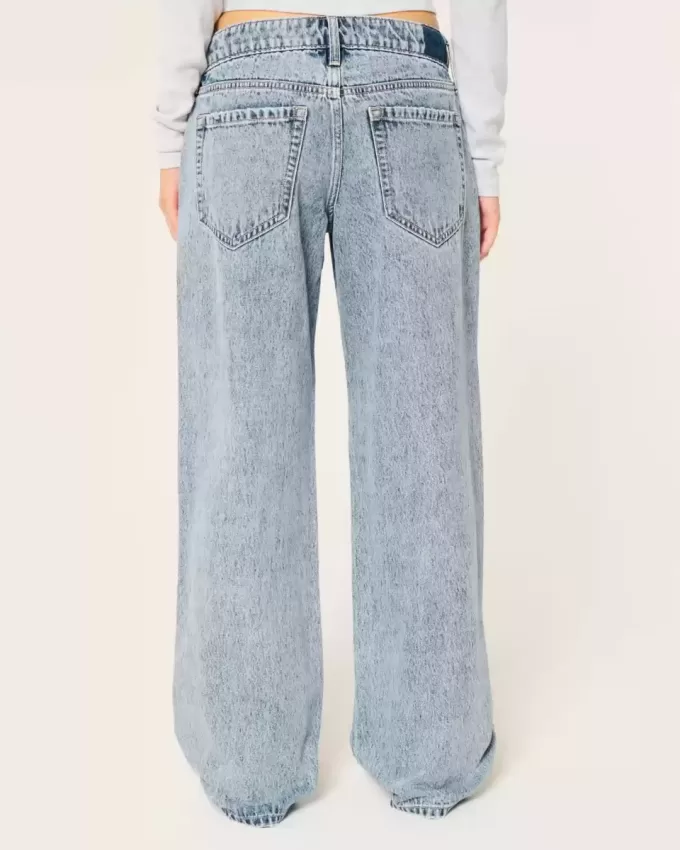 Low-Rise Medium Wash Baggy Jeans Low-Rise Medium Wash Baggy Jeans