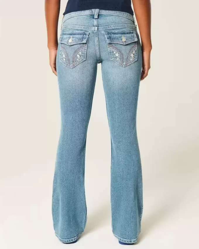 Low-Rise Medium Wash Broderade Blommor Bootcut Jeans Low-Rise Medium Wash Broderade Blommor Bootcut Jeans