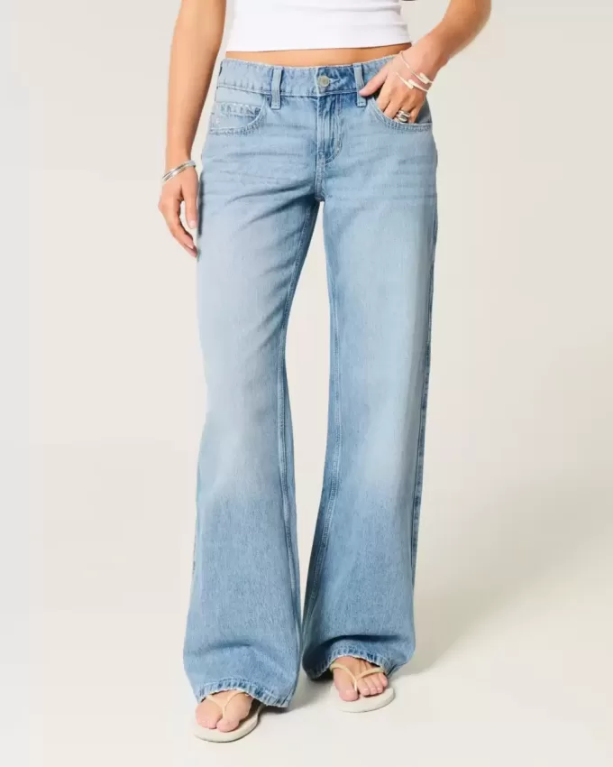 Low-Rise Medium Wash Floral Brodery Baggy Jeans Low-Rise Medium Wash Floral Brodery Baggy Jeans