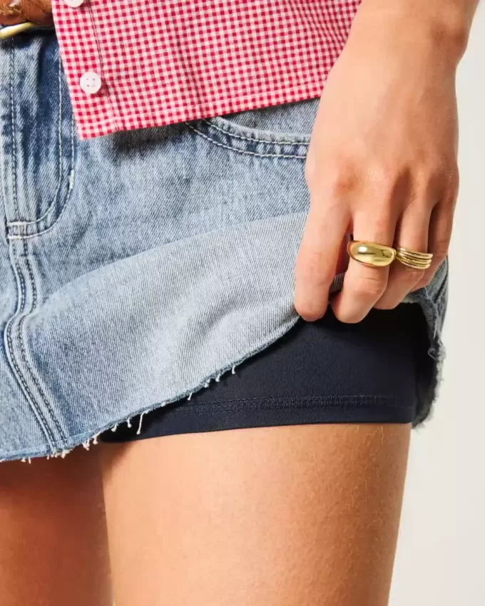 Low-Rise Star Broderad Denim Mini Skort Low-Rise Star Broderad Denim Mini Skort
