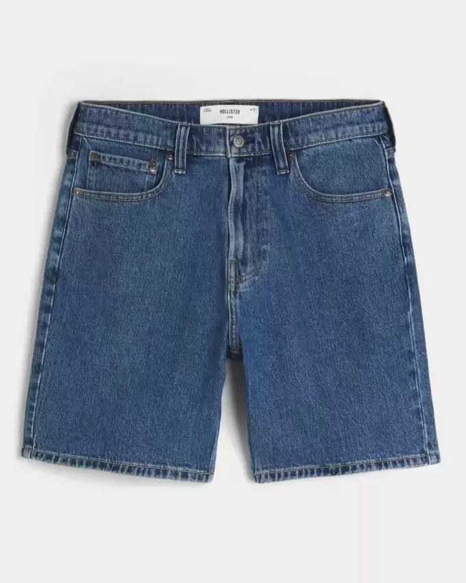 Lösa jeansshorts ovanför knäet Lösa jeansshorts ovanför knäet