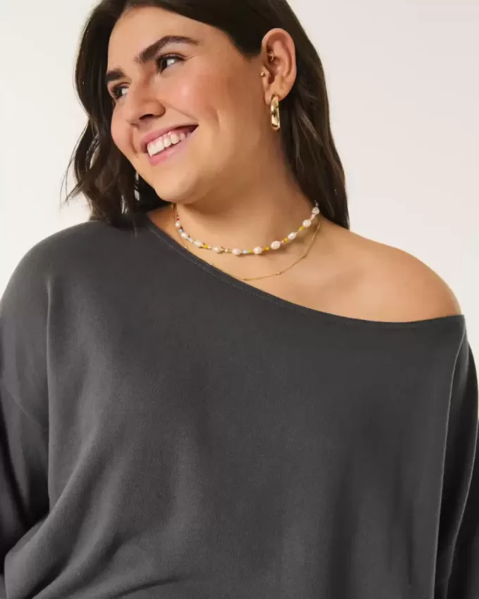 Lätt off-the-shoulder frotté sweatshirt