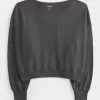 Lätt off-the-shoulder frotté sweatshirt