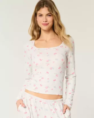 Mysig pyjamastopp i bärmönster