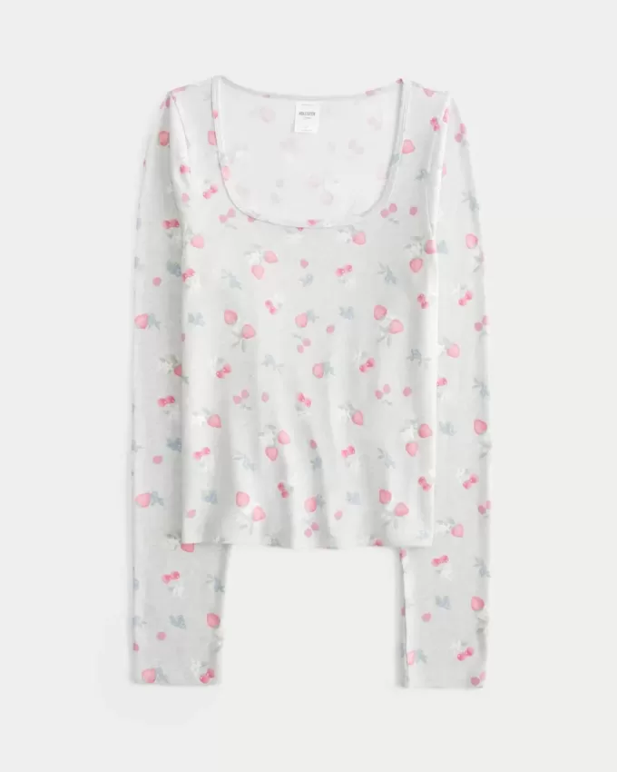 Mysig pyjamastopp i bärmönster Mysig pyjamastopp i bärmönster