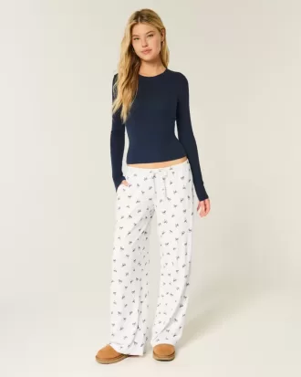 Mysiga ribbade byxor med vida ben