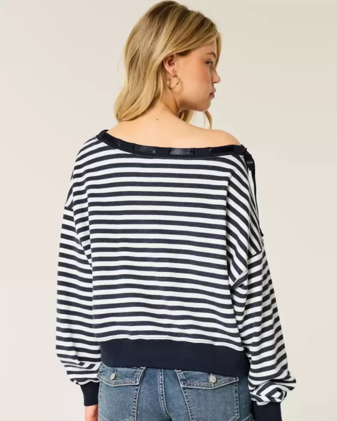 Off-the-Soulder Tie Sweatshirt Off-the-Soulder Tie Sweatshirt