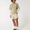 Pådragsshorts i linneblandning på mitten av låret