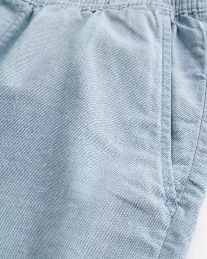 Pådragsshorts i linneblandning på mitten av låret Pådragsshorts i linneblandning på mitten av låret