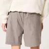 Pådragsshorts i linneblandning på mitten av låret