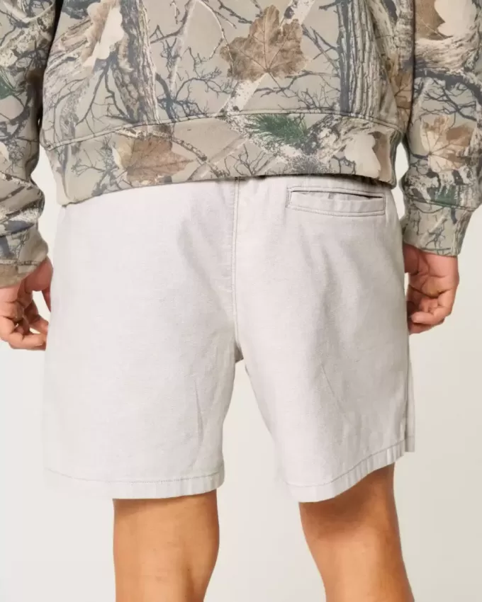 Pådragsshorts i linneblandning på mitten av låret Pådragsshorts i linneblandning på mitten av låret