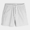Pådragsshorts i linneblandning på mitten av låret Pådragsshorts i linneblandning på mitten av låret