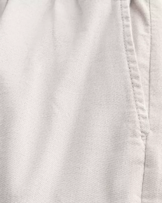 Pådragsshorts i linneblandning på mitten av låret Pådragsshorts i linneblandning på mitten av låret
