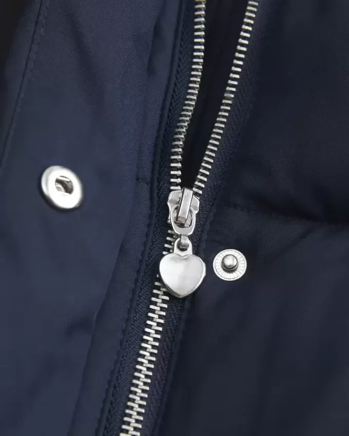 Pufferjacka med fuskpälsfodrad Pufferjacka med fuskpälsfodrad