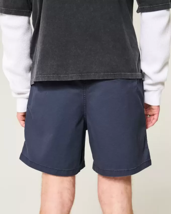 Pull-On Shorts i mitten av låret Pull-On Shorts i mitten av låret