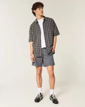 Pull-On Shorts i mitten av låret
