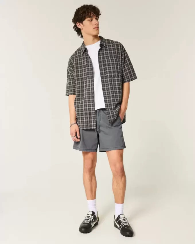 Pull-On Shorts i mitten av låret Pull-On Shorts i mitten av låret