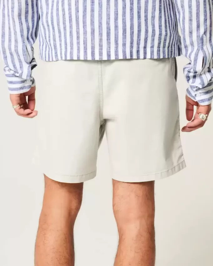 Pull-On Shorts i mitten av låret Pull-On Shorts i mitten av låret