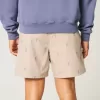 Pull-On Shorts i mitten av låret Pull-On Shorts i mitten av låret