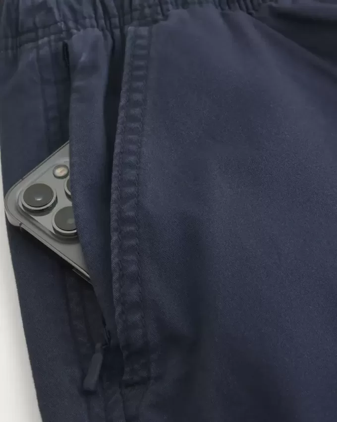 Pull-On Shorts i mitten av låret Pull-On Shorts i mitten av låret