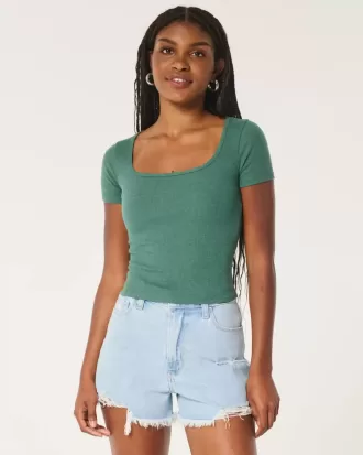 Ribbstickad t-shirt med fyrkantig hals