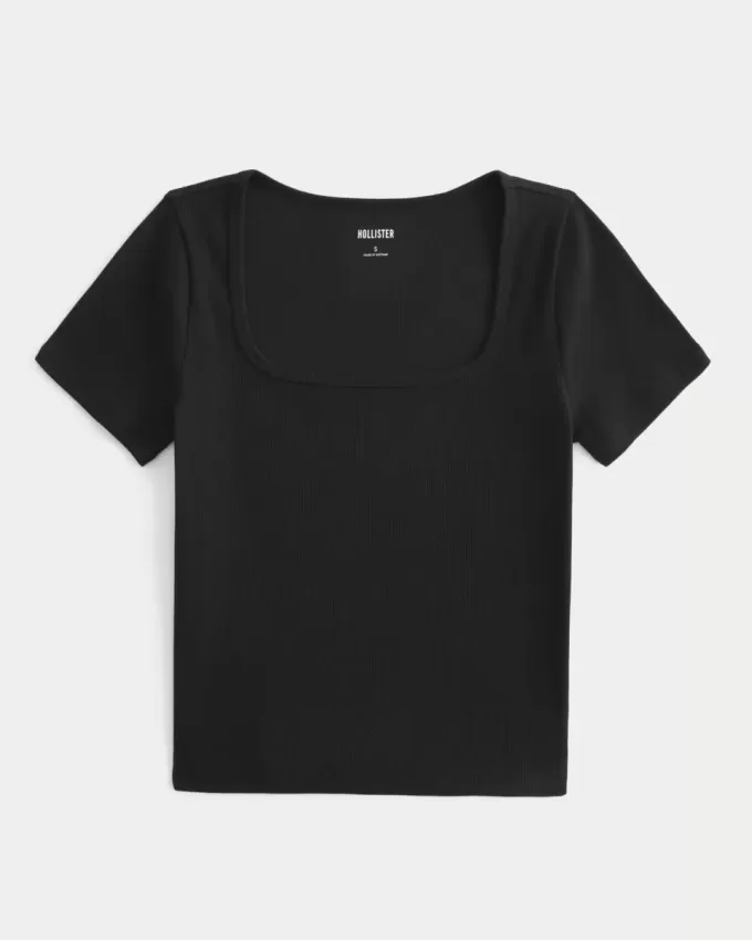 Ribbstickad t-shirt med fyrkantig hals Ribbstickad t-shirt med fyrkantig hals