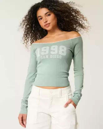 San Diego grafisk t-shirt med spetsklippning utanför axeln