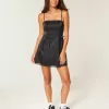 Satin axelbandslös rosett Bodycon Klänning Satin axelbandslös rosett Bodycon Klänning