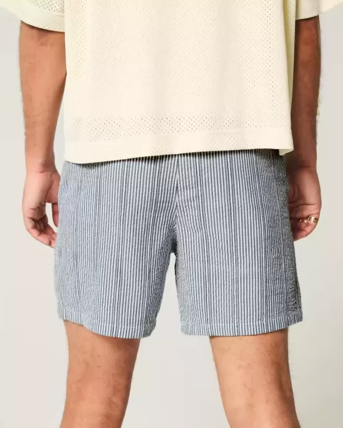 Seersucker Pull-On Shorts på mitten av låret