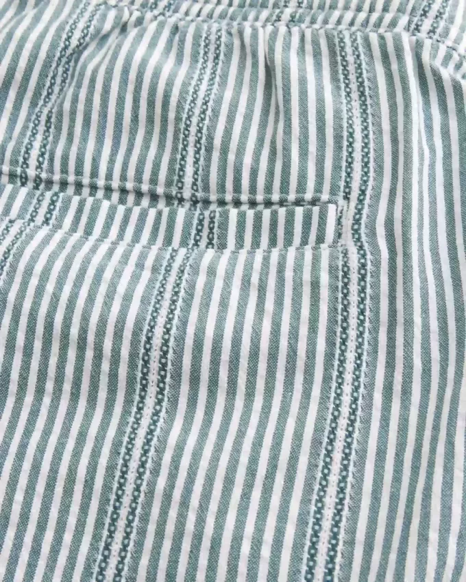 Seersucker-shorts ovanför knäet Seersucker-shorts ovanför knäet