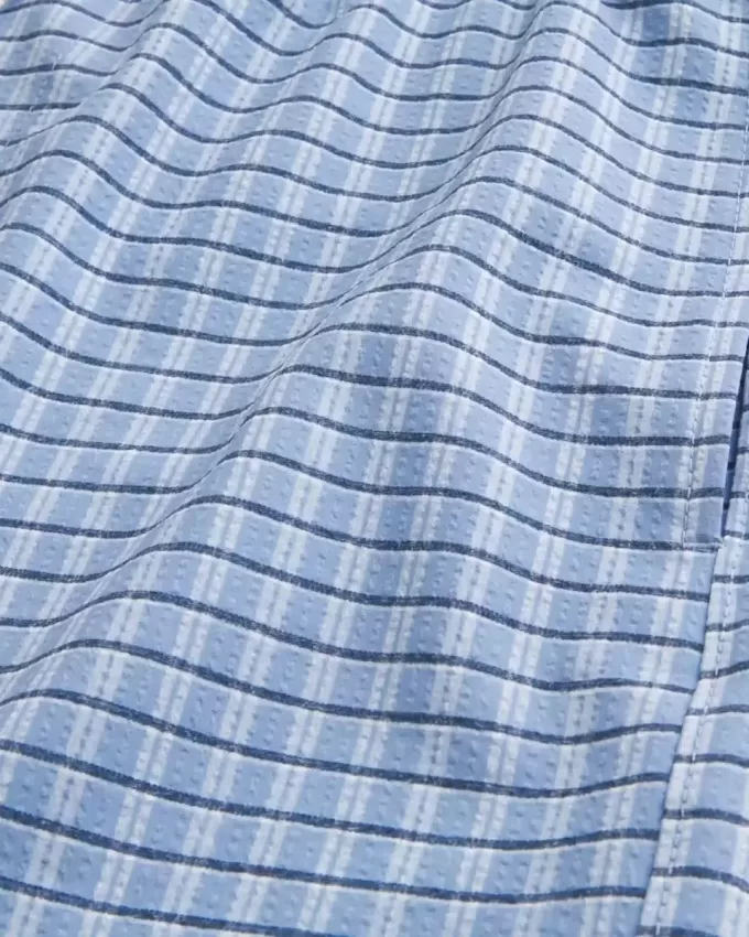 Seersucker volley badshorts på mitten av låret Seersucker volley badshorts på mitten av låret