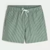 Seersucker volley badshorts på mitten av låret Seersucker volley badshorts på mitten av låret