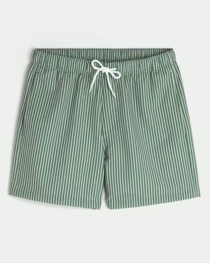 Seersucker volley badshorts på mitten av låret Seersucker volley badshorts på mitten av låret