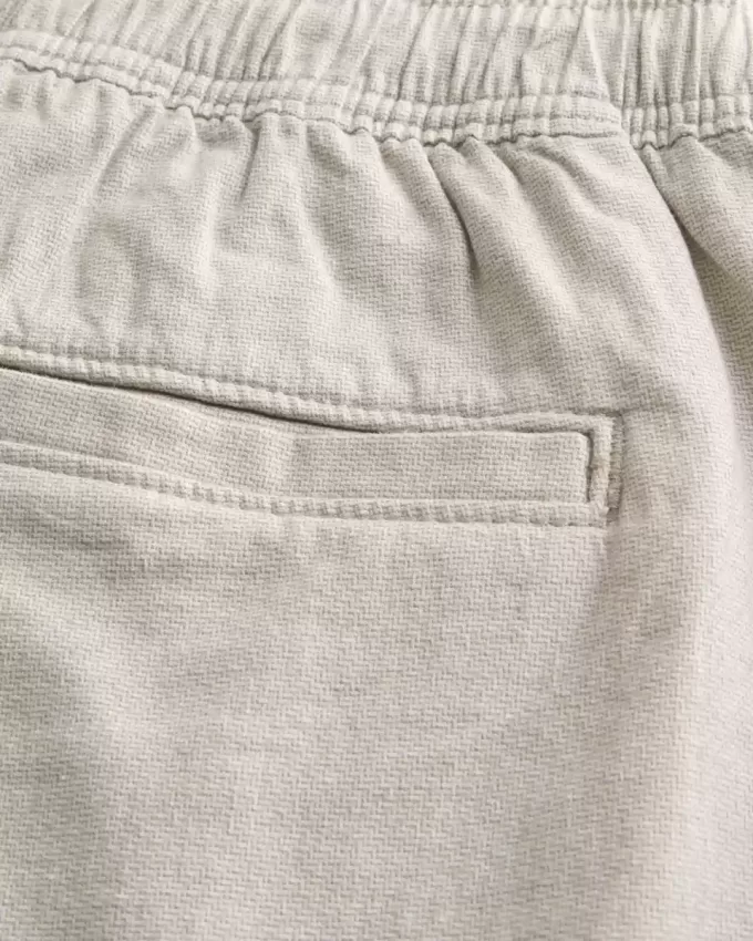 Shorts med linneblandning över knäet