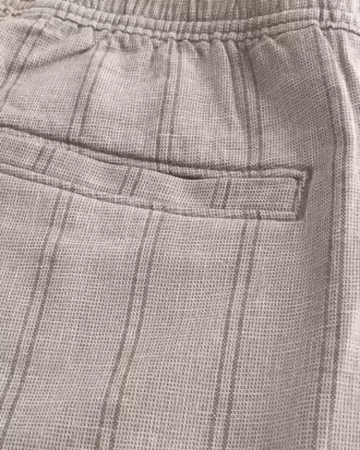 Shorts med linneblandning över knäet