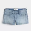 Shorts-shorts i denim med dubb i medeltvätt med låg höjd