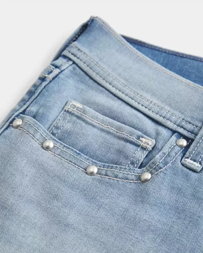 Shorts-shorts i denim med dubb i medeltvätt med låg höjd