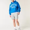 Svalkande fleeceshorts på mitten av låret Svalkande fleeceshorts på mitten av låret