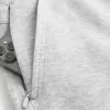 Svalkande fleeceshorts på mitten av låret Svalkande fleeceshorts på mitten av låret