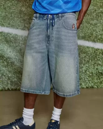 Taz Graphic Medium Wash Super Baggy jeansshorts