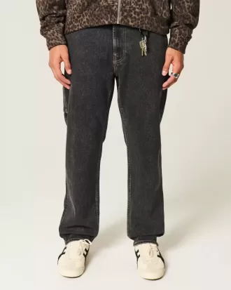 Tvättade svarta lösa målarjeans