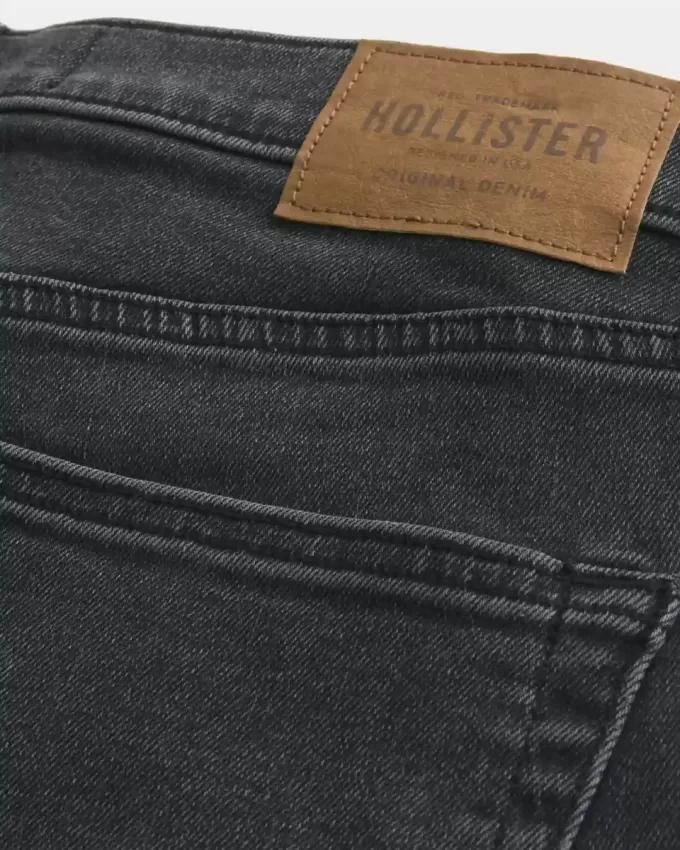 Tvättade svarta raka jeans Tvättade svarta raka jeans