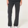 Tvättade svarta slimmade raka jeans Tvättade svarta slimmade raka jeans