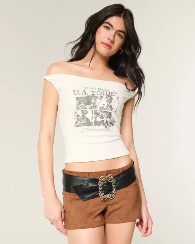 Twisted Off-the-Soulder Velvet Valley grafisk t-shirt Twisted Off-the-Soulder Velvet Valley grafisk t-shirt
