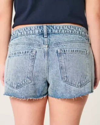 Ultra Low-Rise Light Wash Mini jeansshorts