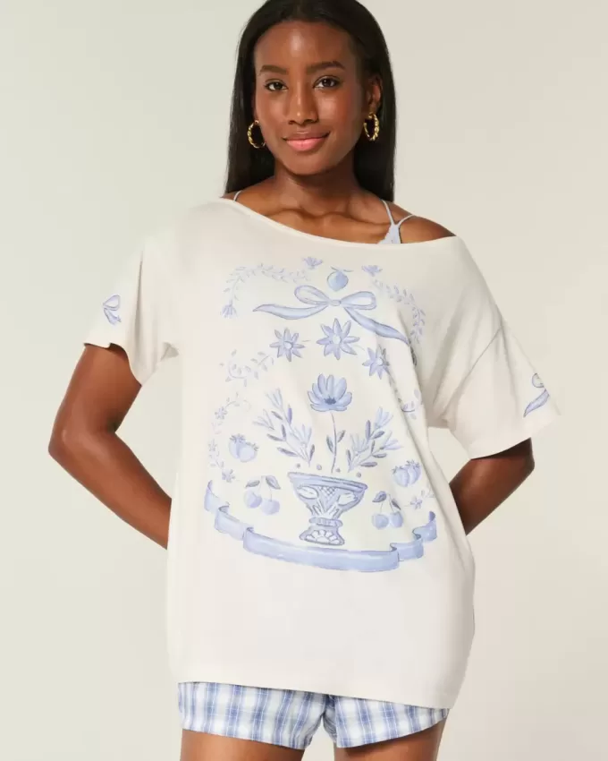 Överdimensionerad off-the-shoulder grafisk t-shirt Överdimensionerad off-the-shoulder grafisk t-shirt