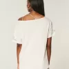 Överdimensionerad off-the-shoulder grafisk t-shirt Överdimensionerad off-the-shoulder grafisk t-shirt