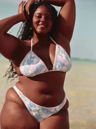 Virkad stil blandad bikinibotten med höga ben
